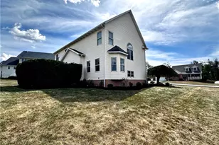 1019 Kimberly Dr, South Union Township, PA 15401 - Photo 7