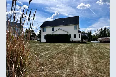 1019 Kimberly Dr, South Union Township, PA 15401 - Photo 9