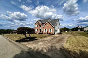 1019 Kimberly Dr, South Union Township, PA 15401 - Photo 3