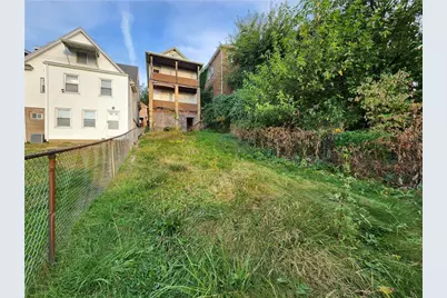 639 Pine St, Ambridge, PA 15003 - Photo 1