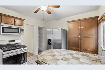 774 Melbourne, Pittsburgh, PA 15217 - Photo 9