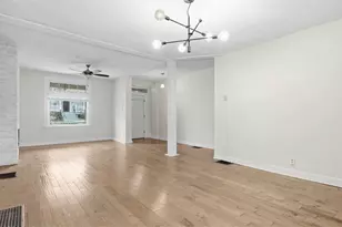 774 Melbourne, Pittsburgh, PA 15217 - Photo 3