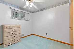 142 Donmor Dr, Ross Twp, PA 15237 - Photo 15