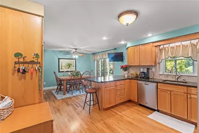 203 King Richard, Peters Township, PA 15317 - Photo 9