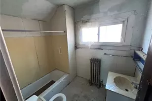 410 Mitchell Ave, Clairton, PA 15025 - Photo 13