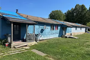 48 49 50 Lyons Ave, Fairchance, PA 15436 - Photo 5