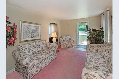 740 Churchill Ave, Pittsburgh, PA 15235 - Photo 3