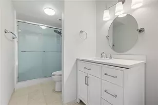 2160 Greentree Rd, Scott Township, PA 15220 - Photo 13