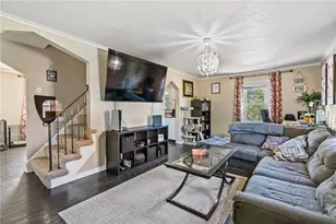 2002 Vermont Ave, West Mifflin, PA 15122 - Photo 5