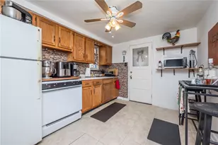 3850 Sunview Dr, Pittsburgh, PA 15227 - Photo 3