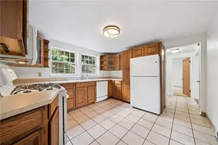 42 Barton Dr, Pittsburgh, PA 15221 - Photo 11