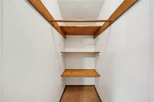 42 Barton Dr, Pittsburgh, PA 15221 - Photo 29