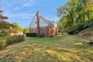 42 Barton Dr, Pittsburgh, PA 15221 - Photo 35