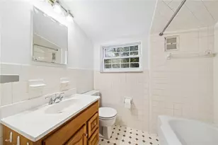 42 Barton Dr, Pittsburgh, PA 15221 - Photo 19