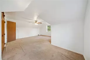 42 Barton Dr, Pittsburgh, PA 15221 - Photo 25