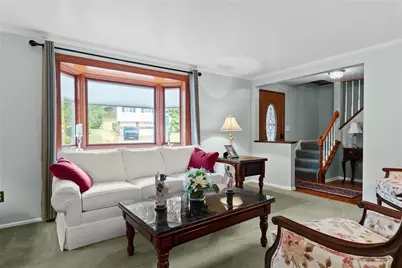 241 Castle Dr, West Mifflin, PA 15122 - Photo 5