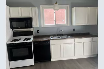 1809 W 11th St, Patterson Township, PA 15010 - Photo 7