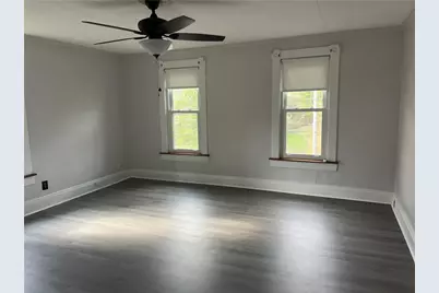 1809 W 11th St, Patterson Township, PA 15010 - Photo 9