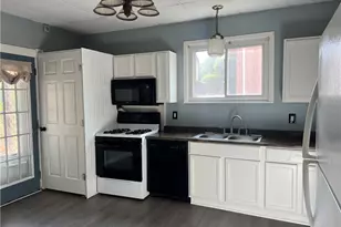 1809 W 11th St, Patterson Township, PA 15010 - Photo 7