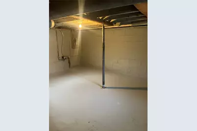 1809 W 11th St, Patterson Township, PA 15010 - Photo 17