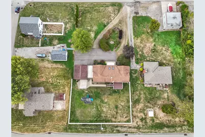 3706 50th St, Pulaski Township, PA 15066 - Photo 3