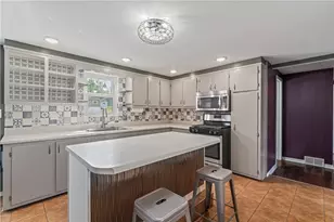 3706 50th St, Pulaski Township, PA 15066 - Photo 9