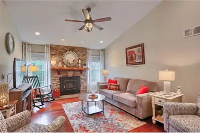 3777 Grandview Rd, Ellwood City, PA 16117 - Photo 13