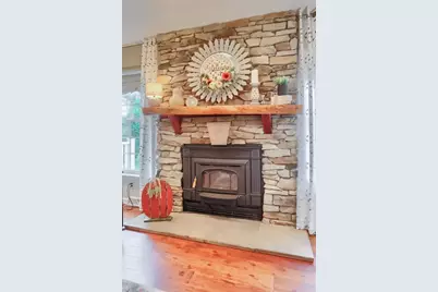 3777 Grandview Rd, Ellwood City, PA 16117 - Photo 15