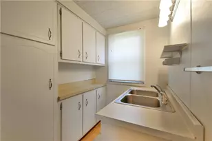 714 Main St, Coraopolis, PA 15108 - Photo 7