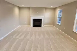 236 Horse Shoe Dr, Findlay Township, PA 15026 - Photo 5