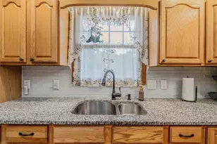 165 Oakdale Ave, Pittsburgh, PA 15234 - Photo 11