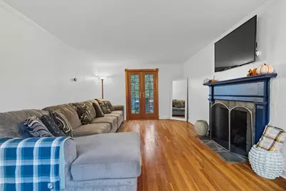 1010 Greenlawn Dr, Pittsburgh, PA 15216 - Photo 3