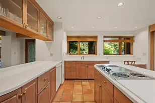 311 Hillcrest Dr, Lower Burrell, PA 15068 - Photo 15