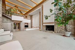 311 Hillcrest Dr, Lower Burrell, PA 15068 - Photo 11