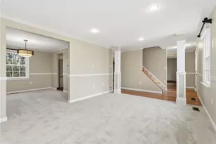 135 Pinehurst Dr, Economy, PA 15042 - Photo 7