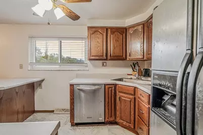 954 Ellen Dr, Pittsburgh, PA 15227 - Photo 9