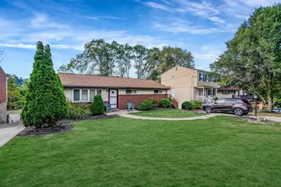954 Ellen Dr, Pittsburgh, PA 15227 - Photo 3