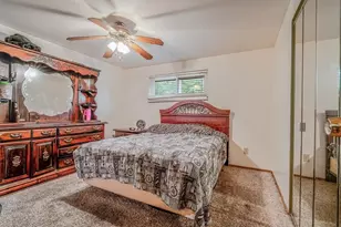 954 Ellen Dr, Pittsburgh, PA 15227 - Photo 23