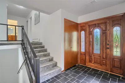 212 Ridgeway Dr, Economy, PA 15005 - Photo 5