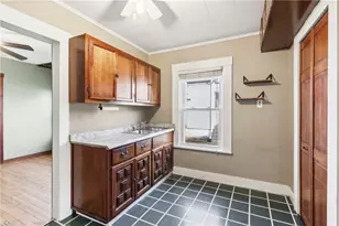 1370 Charlotte Ave, Rochester, PA 15074 - Photo 17