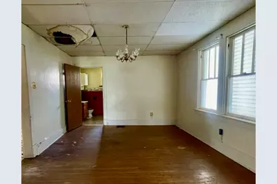 315 Spruce St, Vandergrift, PA 15690 - Photo 7