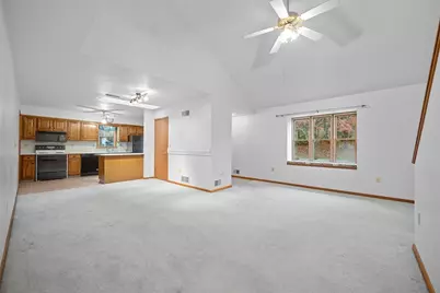 806 Magnolia Ct, Saxonburg Boro, PA 16056 - Photo 7