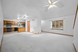 806 Magnolia Ct, Saxonburg Boro, PA 16056 - Photo 7