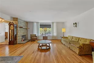 1252 Sharon St, Aliquippa, PA 15001 - Photo 11