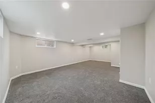 439 Regency Dr, Pittsburgh, PA 15239 - Photo 21