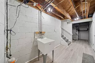 439 Regency Dr, Pittsburgh, PA 15239 - Photo 23