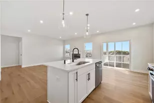 1053 Black Sands Dr, Penn Twp, PA 15644 - Photo 13