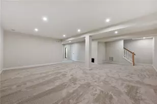 1053 Black Sands Dr, Penn Twp, PA 15644 - Photo 23