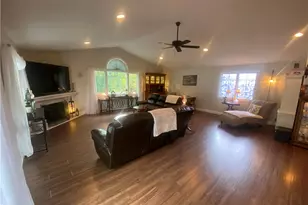 116 Turnpike Dr, Hempfield Township, PA 15642 - Photo 13