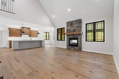 1037 Skyline Dr, Cecil, PA 15317 - Photo 7